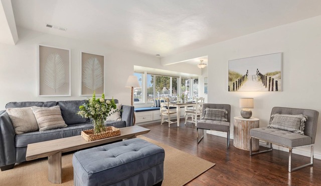 Bright and Airy Coastal Condo Just a Half Block Away From East Beach! in Santa Barbara