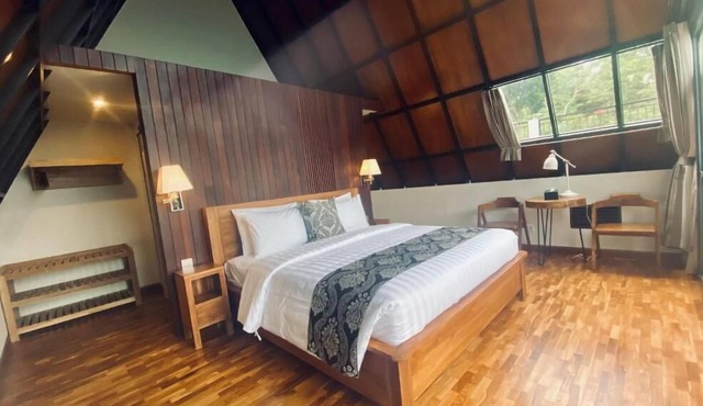 Bukit Tiga Lima Boutique Hotel in Sembalun Lawang