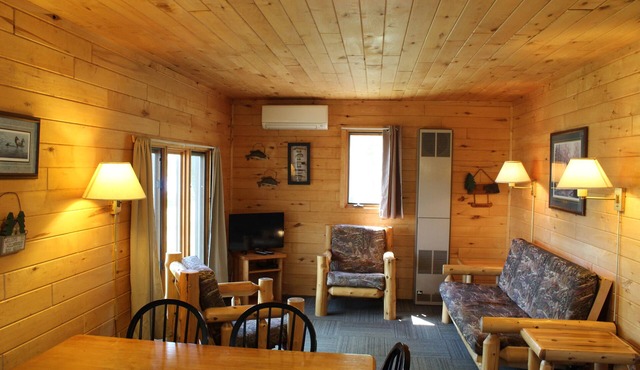Cabin #7 Cozy Lakefront Cabin in Park Rapids
