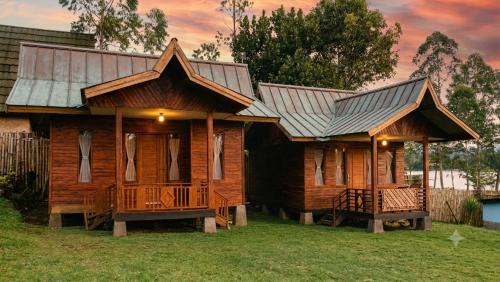 Cabin Joglo TB