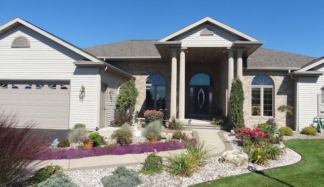 Carraig Nua House in Fish Creek