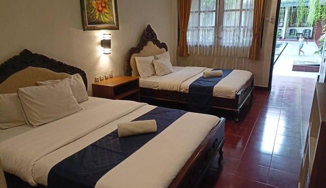 Catur Adi Putra Hotel