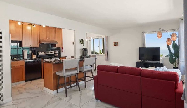 Charming 2BR Coastal Getaway in Pacifica Near Beach & SF in Pacifica