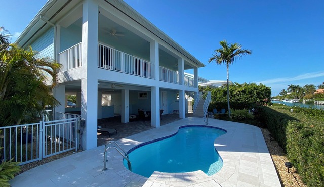Charming 3-bedroom house with pool and boat dock in Key Colony Beach in Key Colony Beach