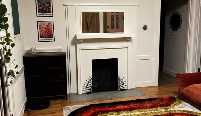 Charming, private 3BR cottage with WiFi, A/C, full washer & dryer in Oakland in Oakland