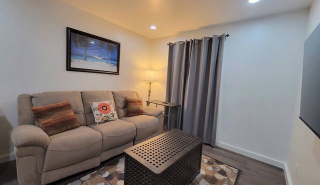 Charming, tranquil guesthouse for a relaxing stay in Escondido