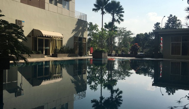 Cozy 2Br At Pinewood Apartment Jatinangor