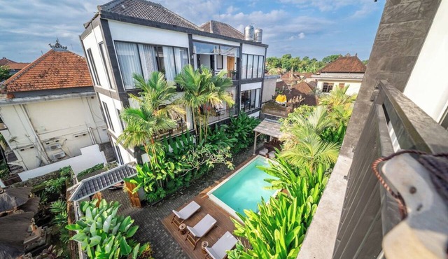Cozy 3BR in Central Ubud w Pool, Bathtub & Kitchen in Kabupaten Gianyar