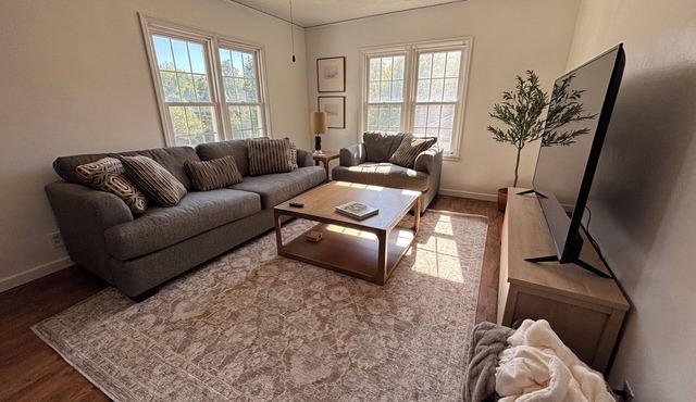 Cozy 4-bed 2-bath in Sioux City: Perfect for families or co-workers in Sioux City
