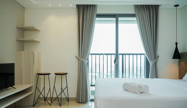 Cozy And Homey Studio At Bintaro Embarcadero Apartment in South Tangerang