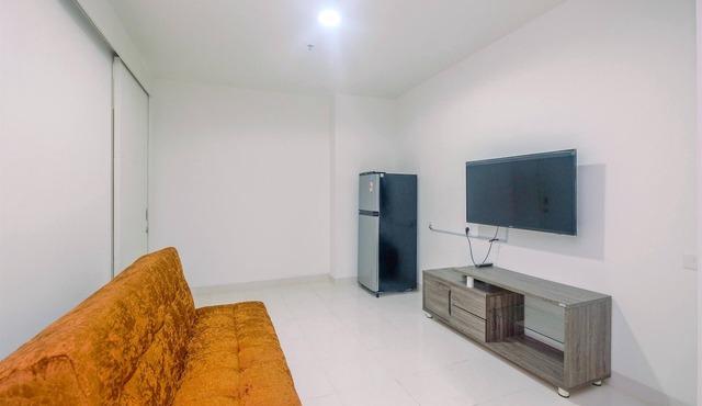 Cozy Living 2BR Sentul Tower Apartment in Citaringgul