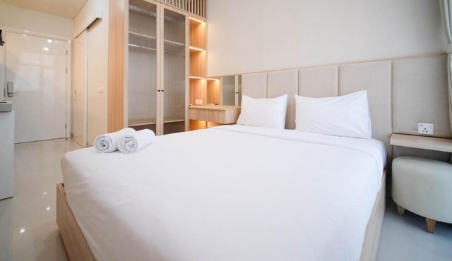 Cozy Studio Connected to Mall at The Vertu Apartment By Travelio