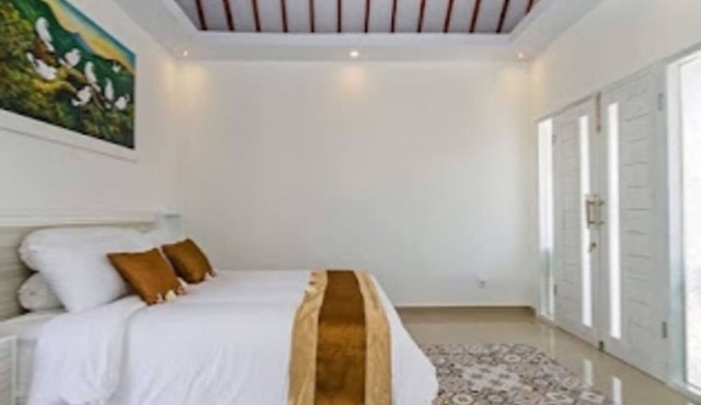 Cozzy White House Villa Bali in Badung