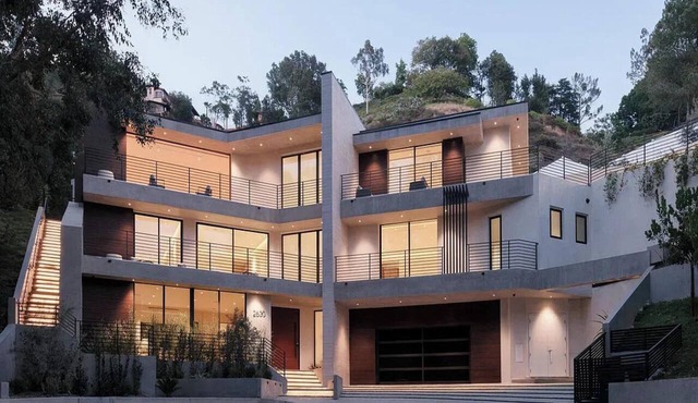 Crown Ridge Estate - Exclusive Hollywood Hills Retreat | Resort-Style Living in Hollywood Hills