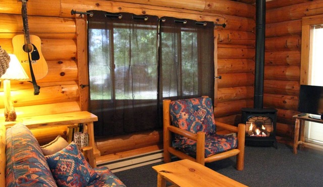 Dancing Wolf Two Bedroom Two Bath Townhouse in Winthrop