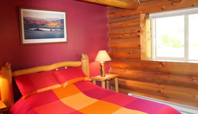 Dancing Wolf Two Bedroom Two Bath Townhouse in Winthrop