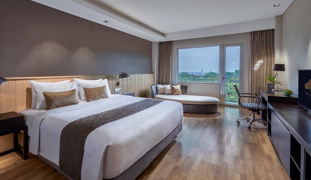 Delonix Hotel Karawang in Karawang