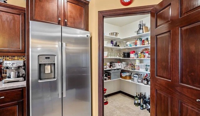 Door County Seasonal furnished rental available in Egg Harbor