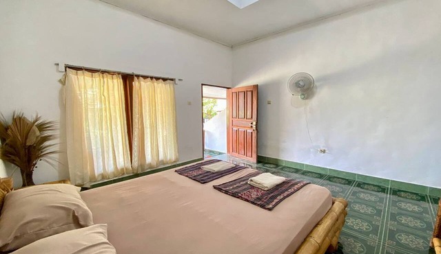 Duyung Rooms and Resto in Kuta