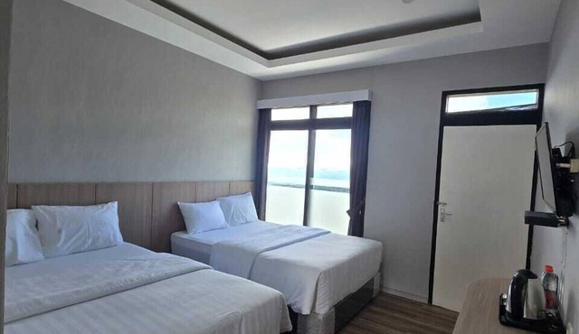 Elge Hotel and Villa Sarangan in Plaosan