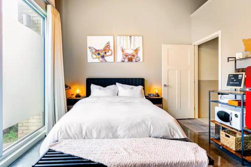 Entire studio walk or bike to World Cup & downtown with AC in Seattle