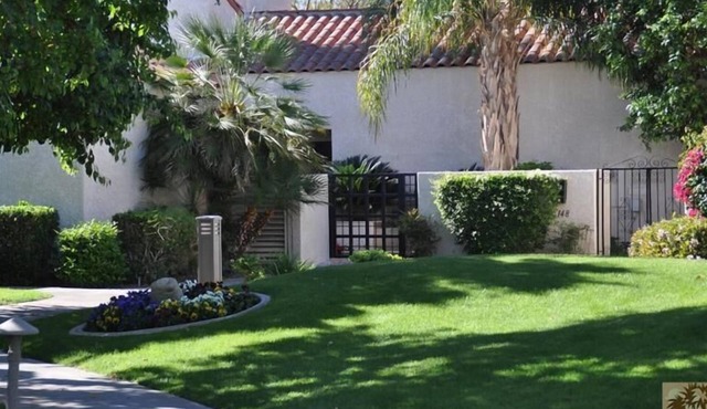 Fantastic Mt Views From this Beautiful Mission Hills Country Club Condo in Rancho Mirage