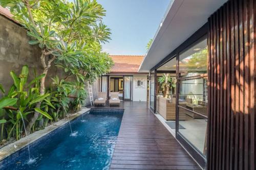Garden-view villa w- pool & workspace