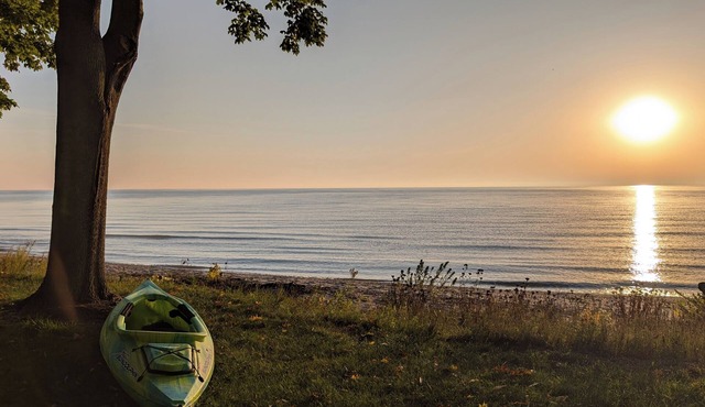 Gorgeous Lake Michigan Beach Home, Golf & Racing Simulator, Private Beach, for 8 in Cleveland