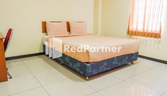 Grand Kembar Hotel Mitra RedDoorz