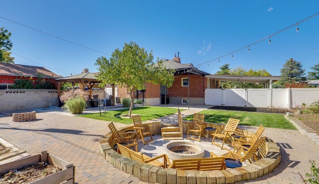 Great Outdoor Space! Family Home in SLC Suburbs in Midvale