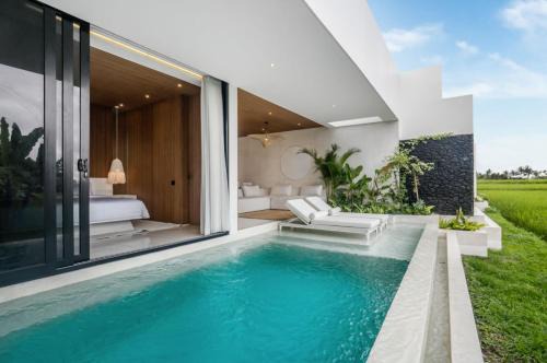 Green Flow Villa 14 - Luxury 3BR Ricefield View Retreat