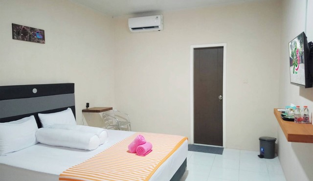 Guest House GS Syariah Taman Keluarga in Bekasi
