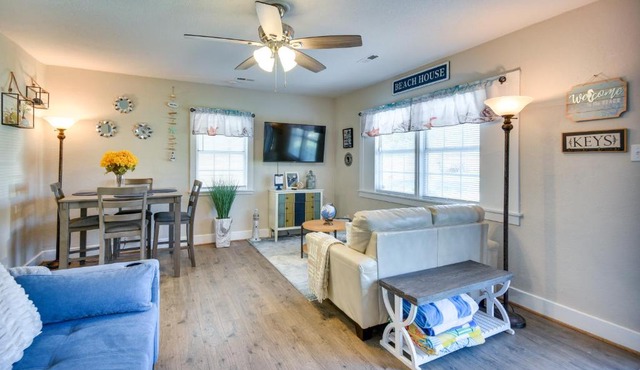 Hampton Home w/Grill < 1 Mi to Beach! in Hampton