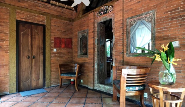 HIDDEN HEAVEN Rumah Barong