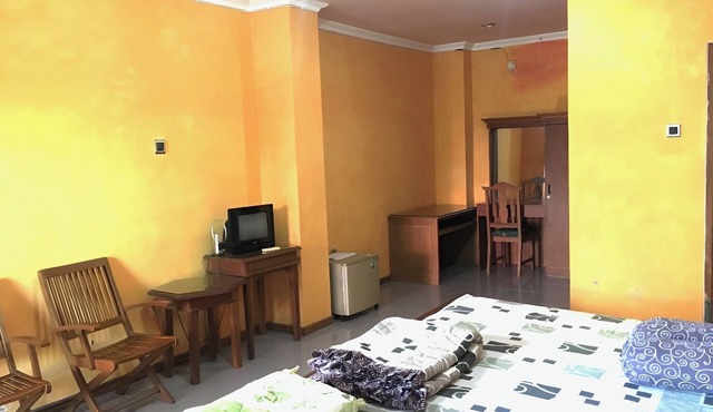 Hotel Alami near Alun-Alun Klaten