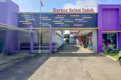 Hotel Karangsalam Indah Near Stasiun Purwokerto Mitra RedDoorz in Purwokerto