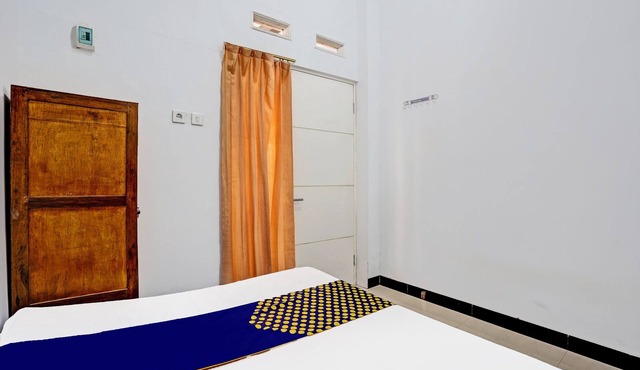 Hotel O Athirah Kost Near Permandian Wisata Istana Mappala