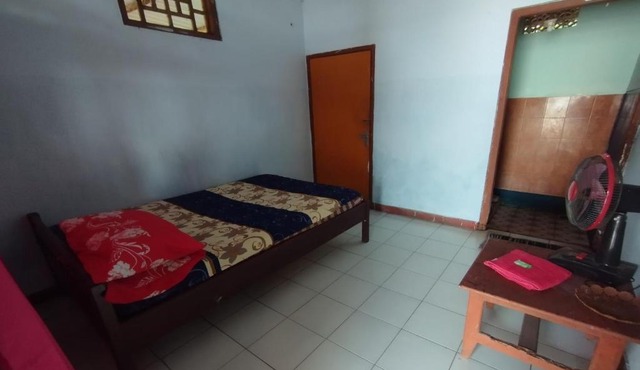 Hotel O Dannis Homestay Near Musholla Al Istiqomah Terawangan in Lombok