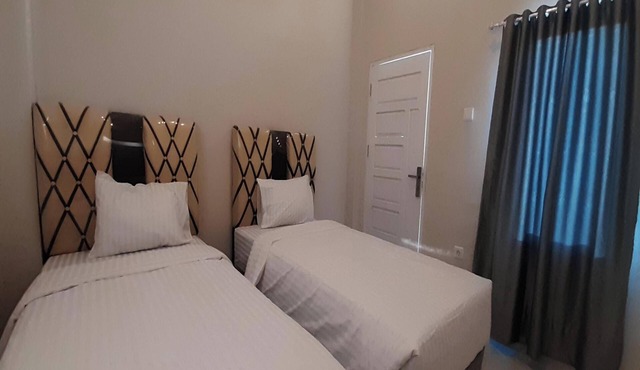 Hotel O Gurita Residence Syariah in Padang