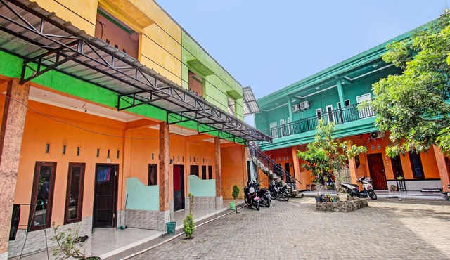 Hotel O Homestay Bang HajiNearLapangan Penujak (Inen Gonggang)