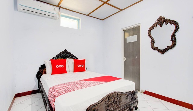 Hotel O Joglo Menoreh Resto & Homestay