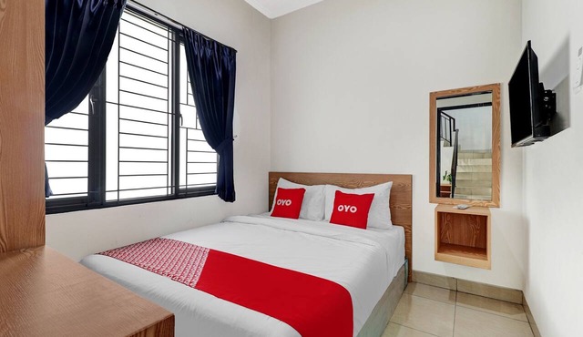 Hotel O Marta Residence in Karawang