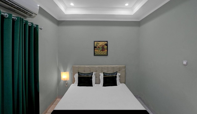 Hotel O near Museum Lambung Mangkurat