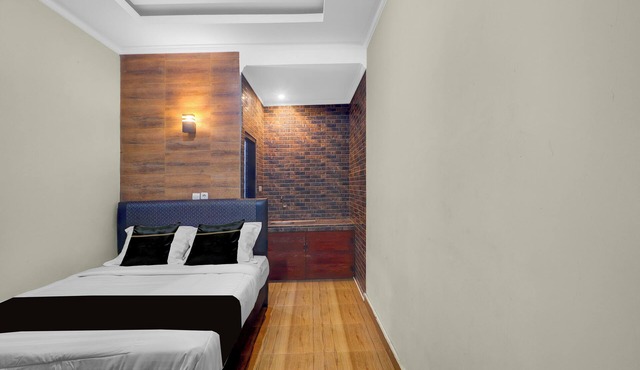 Hotel O near Rumah Sakit Mangusada Badun