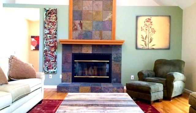 Huge Lodge, 1.5 Mi to town, Mtn Views, pets OK. in Asheville