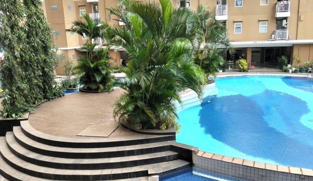 Spacious modern 1 BR |Pool View | Unlimited internet and AC| Family Friendly