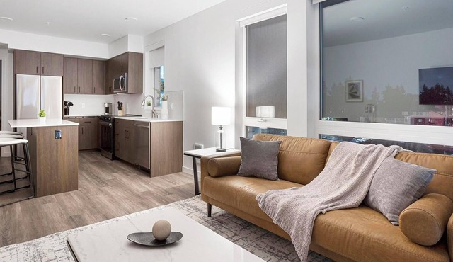 Landing | Modern 2BD, Gym in Seattle