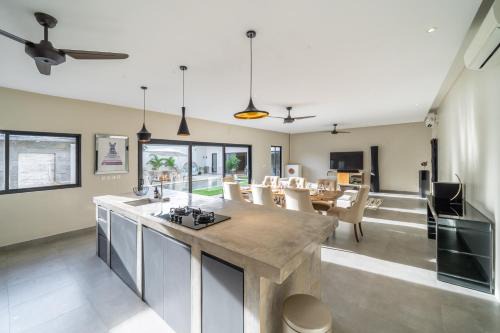 Lotus Villa - Spacious Pool Retreat with BBQ & Patio