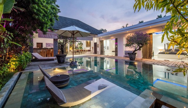 Lush Private Pool | Shaded Gazebo | Seminyak in Seminyak