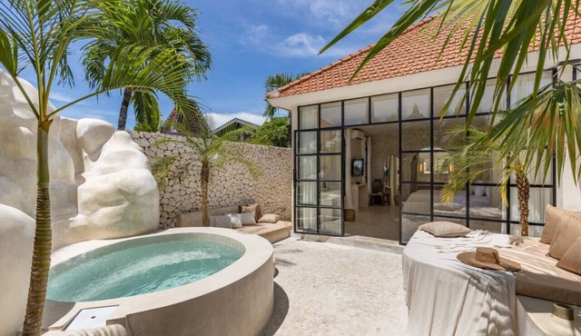 Luxe Villa Bocami Suites 1 With 1BR by Azure